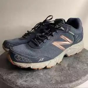 New Balance Lonoke Women's 11 B All Terrain Used - Picture 1 of 9