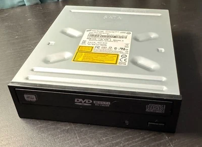 Working HP Super Multi DVD Rewriter Drive GH82N HL-DT-ST SATA Optical Drive - Image 1 of 4