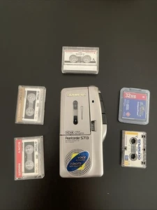 Olympus Pearlcorder S713 MicroCassette Voice Recorder Handheld Dictaphone Silver - Bild 1 von 6