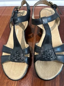 Rockport Women’s Sandals Size 7 W New In Box Brown adjustable straps - Picture 1 of 5