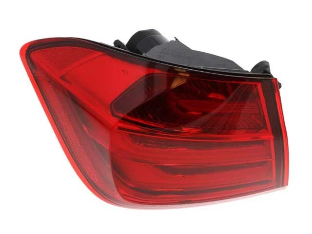 Luz trasera TYC 63217313039 para guardabarros BMW 328i 335i 320i xDrive 320i 328i xDrive Foto 1 de 2