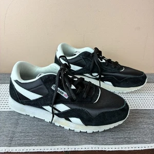 Reebok Classic Women's Sneakers Size US 7 Black White Athletic Shoes - Picture 1 of 7