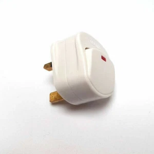 SPINA DI RETE COMMUTATA 13A 13 AMP BIANCO ROSSO INDICATORE LUMINOSO NEON - Foto 1 di 3