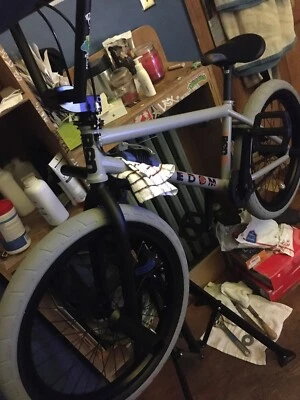 Bicicleta BMX personalizada BSD 20 pulgadas Foto 1 de 2