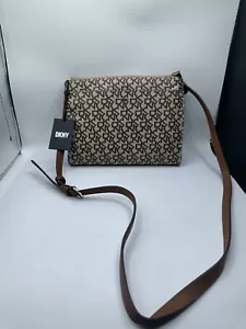 DKNY R04EJE49 hellbraune Damen-Umhängetasche Bryant Park TZ mit doppeltem Reißverschluss $ 148 - Bild 1 von 6