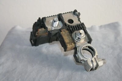 2011-2017 Nissan Juke 24380-79918 комбинация блока аккумулятора основной предохранитель 250A - Изображение 1 из 4