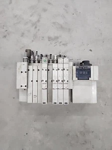 SMC MANIFOLD SOLENOID VALVE - Picture 1 of 4