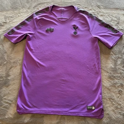 Camiseta de fútbol Nike Tottenham Hotspur para hombre grande púrpura negra calentamiento de fútbol Foto 1 de 4