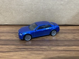 Matchbox 2015 Chrysler 300 Metalflake Blue City Drivers 2022 - Picture 1 of 6