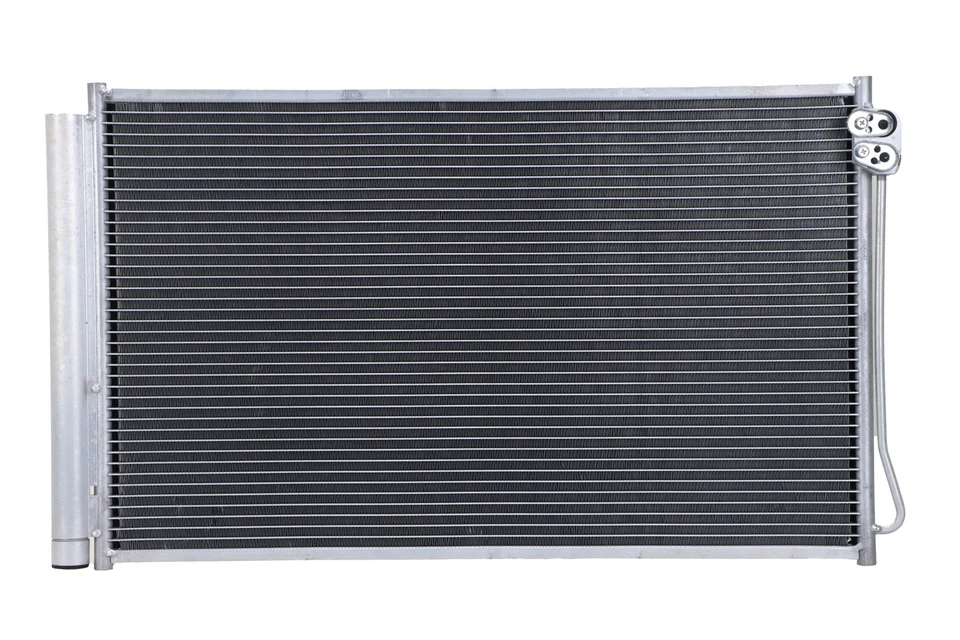 1x AC Condenser w/ Receiver Drier for Mercedes-Benz Metris 16-20 2.0L 4478350070 - Image 1 of 4