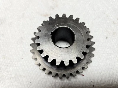 Engranaje motor Gravely Com 10 12 500 serie 5000 5660 5665 5260 5265 566 546 526 Foto 1 de 4