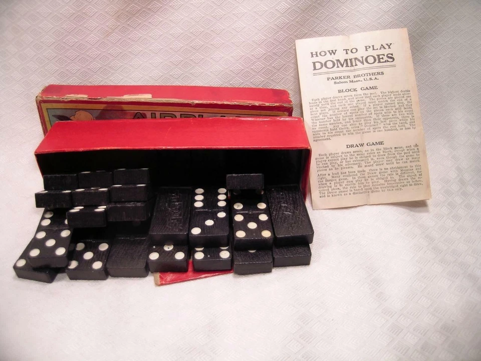 Caja de juego de dominó de avión Parker Brothers de colección y direcciones completas Foto 1 de 1