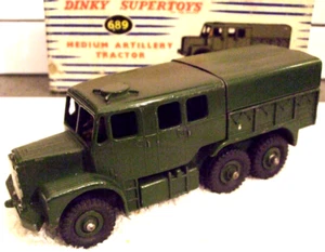 DINKY MILITARE MODELLO PRESSOFUSO "IN SCATOLA" (TRATTORE ARTIGLIERIA MEDIO) n.689 - USATO - Foto 1 di 14