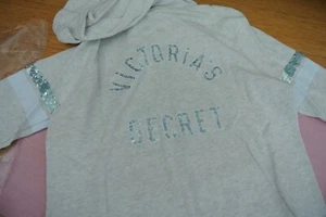 FELPA CON CAPPUCCIO CLASSICA ZIP VICTORIA'S SECRET FLEECE LOUNGE! PAILLETTES ERICA NEVE! PICCOLO! - Foto 1 di 12