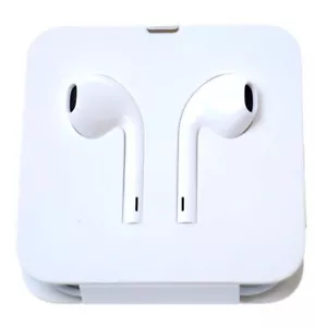 Genuine Apple Wired EarPods with Lightning Connector, White - Picture 1 of 12
