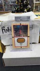 2000 MICHAEL JORDAN UD CENTURY LEGENDS MJ'S FINAL FLOOR JUMBOS BGS 7.5 #FF5 - Picture 1 of 3
