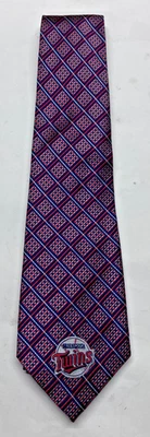 Minnesota Twins MLB 100% Silk Mens Neck Tie, Tartan Plaid, Eagles Wings - Image 1 of 4