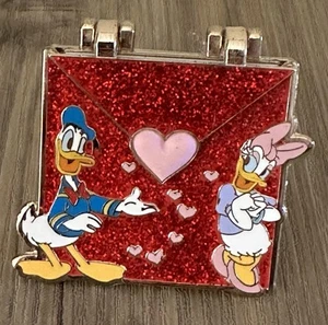 Disney Love Letters Series - I'm Quackers for You - Donald Duck & Daisy Duck Pin - Picture 1 of 3