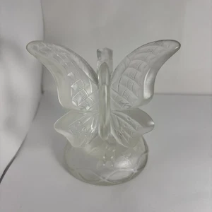 FENTON ART GLASS FROSTED BUTTERFLY ON BRANCH - Picture 1 of 5