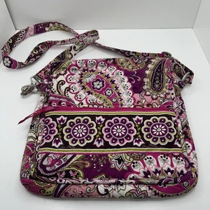 Vera Bradley Hipster Umhängetasche/Tasche Very Berry Paisley rosa grün gesteppt - Bild 1 von 15