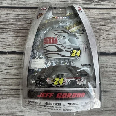 1:64 Winners Circle 2010 Jeff Gordon #24 Die Cast Car Guardia Nacional con casco Foto 1 de 4
