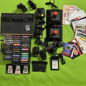 Consola Atari 2600 40+ Juegos PacMan DigDug Donkey Kong E.T. Probado funcionando LEER - Imagen 1 de 3