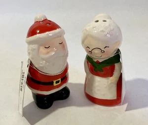 Set shaker sale pepe in ceramica Babbo Natale Mrs. Claus nuovo con etichette regalo Midwest - Adorabile! - Foto 1 di 9