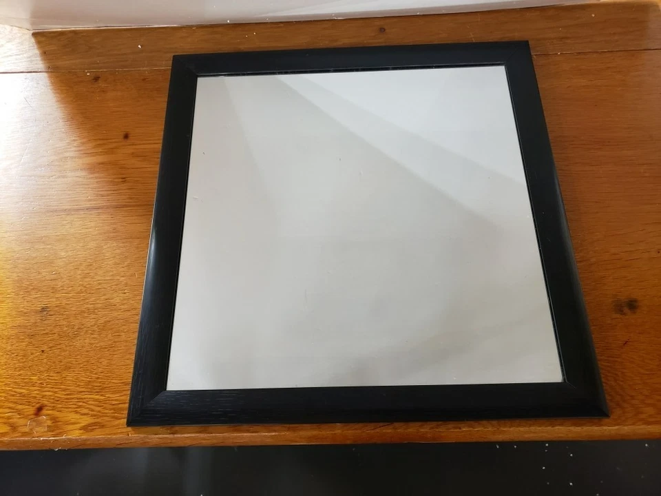 Espejo de pared con marco, 16" x 16", pilares negros Foto 1 de 2