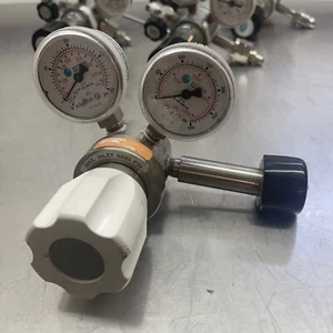 3610A-660 Single Stage Stainless Steel Compressed Gas Regulator - Picture 1 of 6