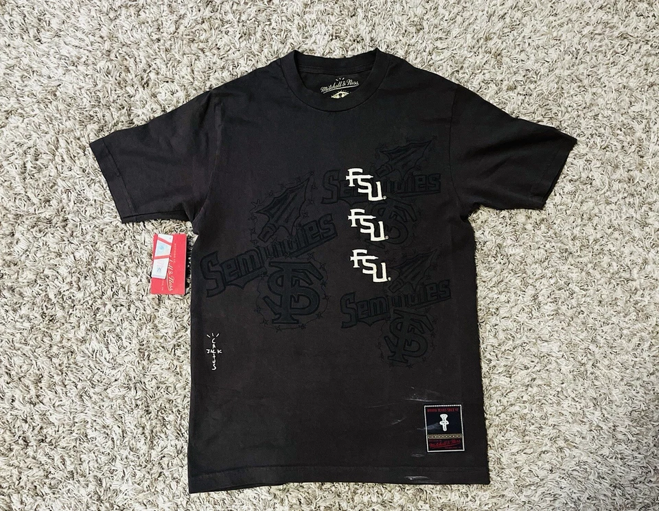 clothing for men - Image 1 of 1