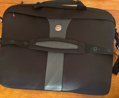 Wenger Swiss Gear Legacy Computer Case Padded 17” Black Check Point Friendly - Image 1 of 3