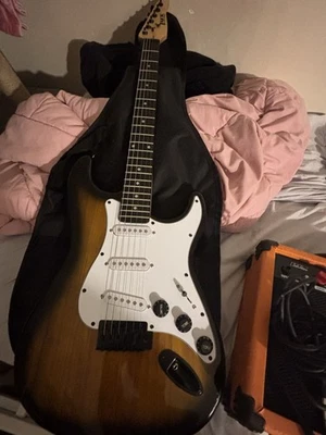 Fender Squier Affinity Stratocaster 6-String Electric Guitar - Black - Image 1 of 3