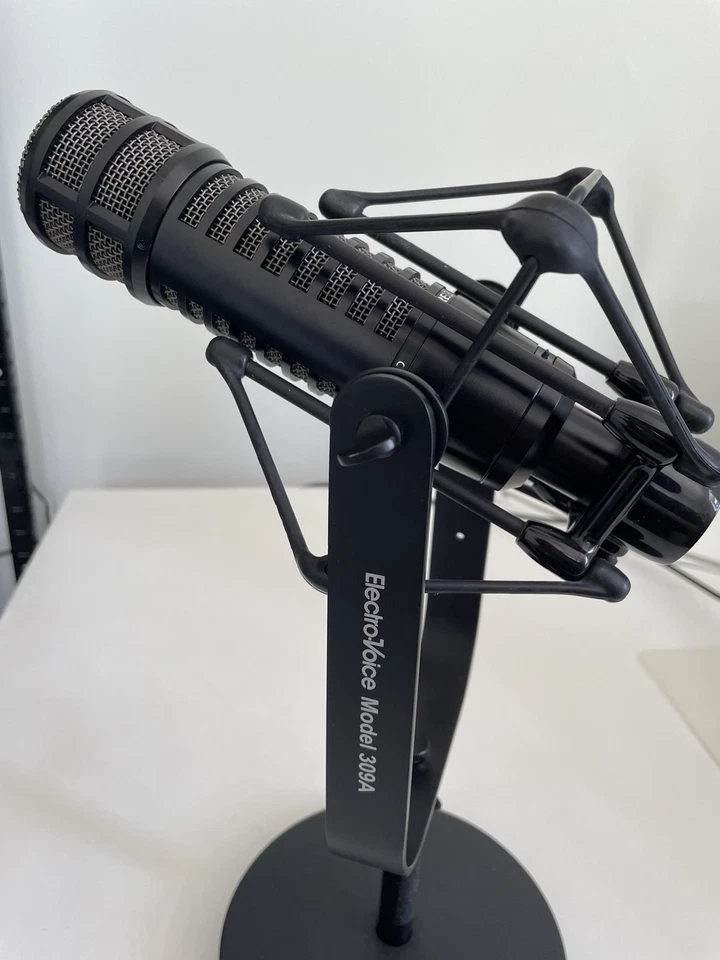 Bundle! Electro Voice RE 320 Variable‑D microphone + 309A Suspension Shock Mount - Bild 1 von 4