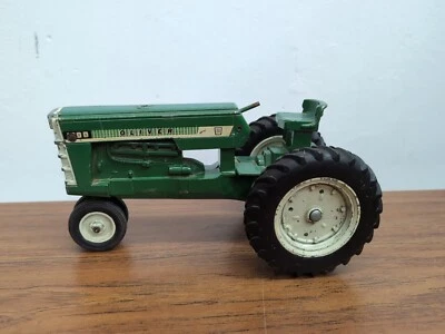 1/16 Ertl Farm Toy  Oliver 1800 Tractor - Image 1 of 4