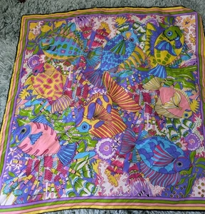 Acote Damen hell abstrakt tropischer Fisch Druck Quadrat seidig Schal - Bild 1 von 5