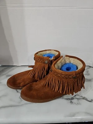 Minnetonka Womens Moccasins Sz 7 Suede Back Zip Concho Fringe Ankle Boots Brown - Image 1 of 4