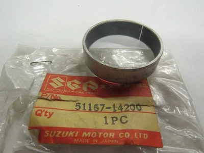 Anillo metálico guía horquilla arbusto para Suzuki RM125 RM250 RM465 RM500 DR650 NUEVO 51167-14200 Foto 1 de 2