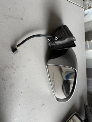 20833044 Pontiac G6 Rh Mirror Silver - Image 1 of 3