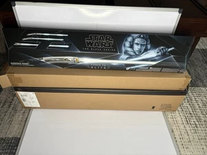 STAR WARS The Black Series Ahsoka Tano Force FX Elite Electronic Lightsaber NEW - Picture 1 of 10