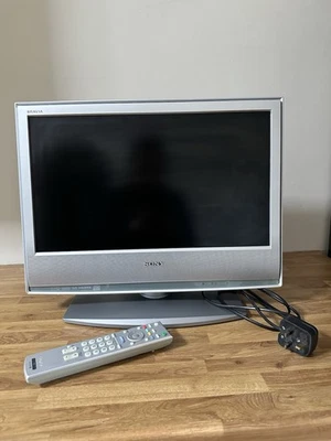 Sony Bravia KDL-20S2020 20" 720p HD LCD Television With Remote - Silver - Image 1 of 4