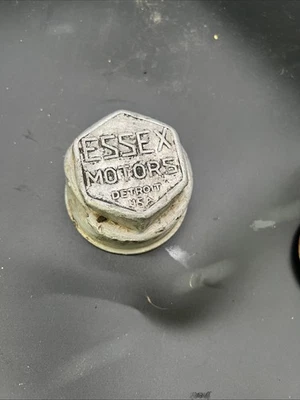 Tapacubos Essex Motors 1922-29 Foto 1 de 4