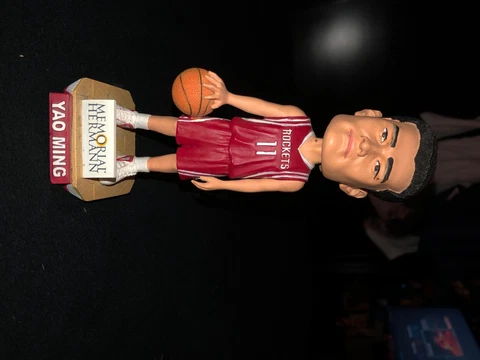 RARE yao ming bobblehead red jersey memorial hermann edition Cover