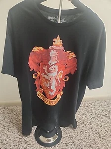 Harry Potter Gryffindor Coat Of Arms L Tee - Picture 1 of 6