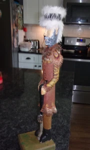 FOLK ART - HAND CRAFTED CARVED WOODEN FIGURE - PIONEER MOUNTAIN MAN TRAPPER- 21" - Picture 1 of 13