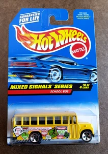 1998 Hot Wheels SCHOOL BUS Yellow MIXED SIGNALS SERIES #736 Yellow 1:64 MALAYSIA - Picture 1 of 20