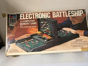 Juego de acorazado electrónico vintage 1977 de Milton Bradley completo con caja probada - Imagen 1 de 12