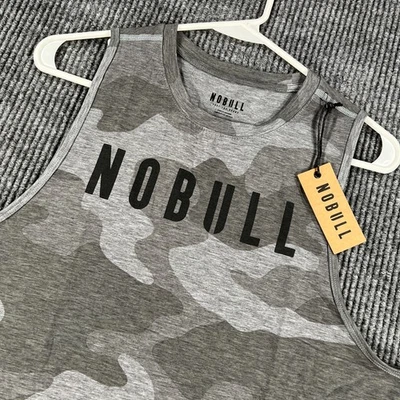 Regata feminina NoBull cropped cinza média camuflada sem mangas CrossFit academia nova - Imagem 1 de 4