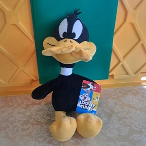 Looney Tunes Daffy Duck 7” Plush Stuffed Animal Toy Factory New with Tags - Picture 1 of 6