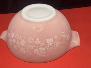 Vintage Pyrex Glass #442 Pink Gooseberry 1-1/2 QT Mixing Bowl Read Description - Picture 1 of 6