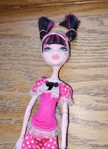 Monster High Dread Tired Draculaura Doll Mattel #92 eye mask, pj's - Picture 1 of 3